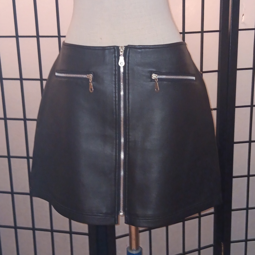 Kalifornia faux leather skirt. Size 11/12.
